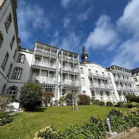 Apartment Le 307 : Face A L'ocean Avec Piscine, Acces Le Croisic